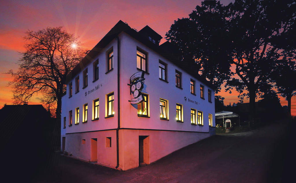 Landhotel Weisses Roess'L Adorf Екстер'єр фото