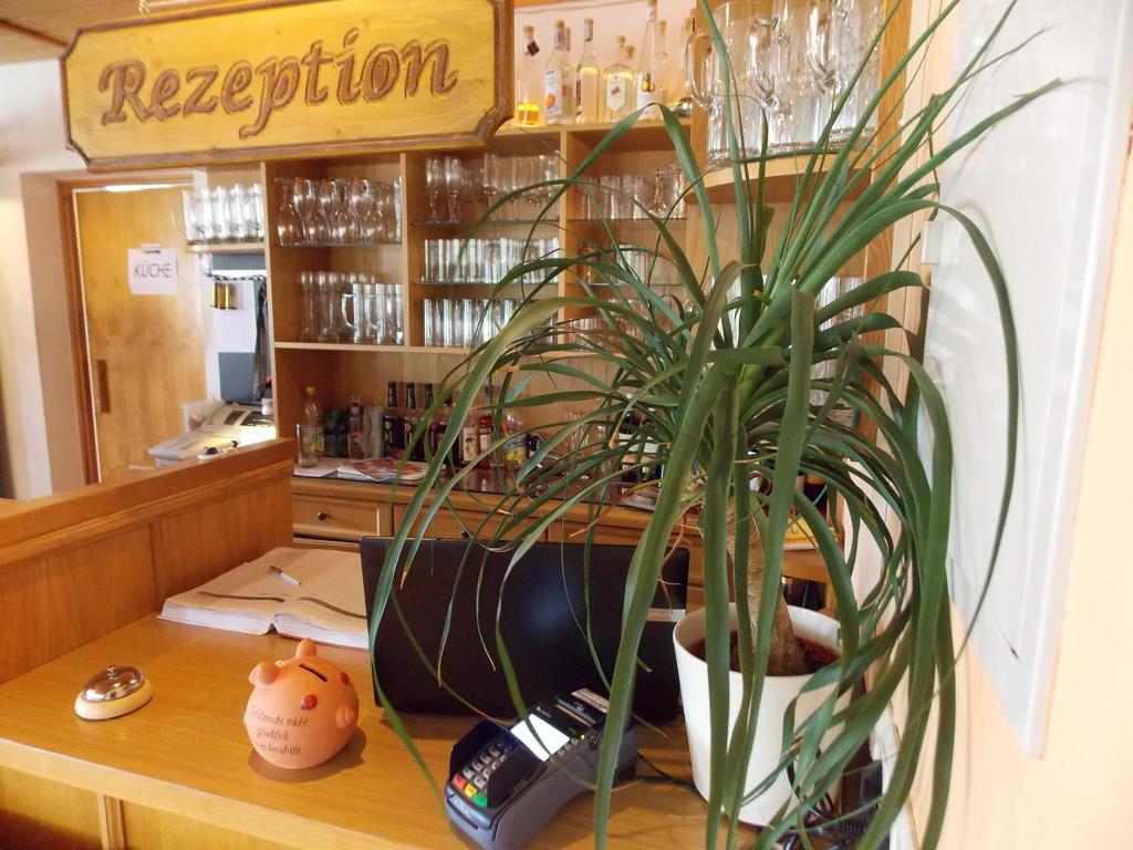 Landhotel Weisses Roess'L Adorf Екстер'єр фото