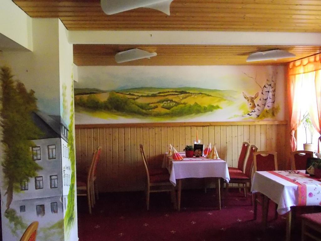 Landhotel Weisses Roess'L Adorf Екстер'єр фото